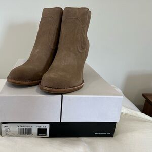 NWB: Dolce Vita Taupe Bootie Sz 8.5